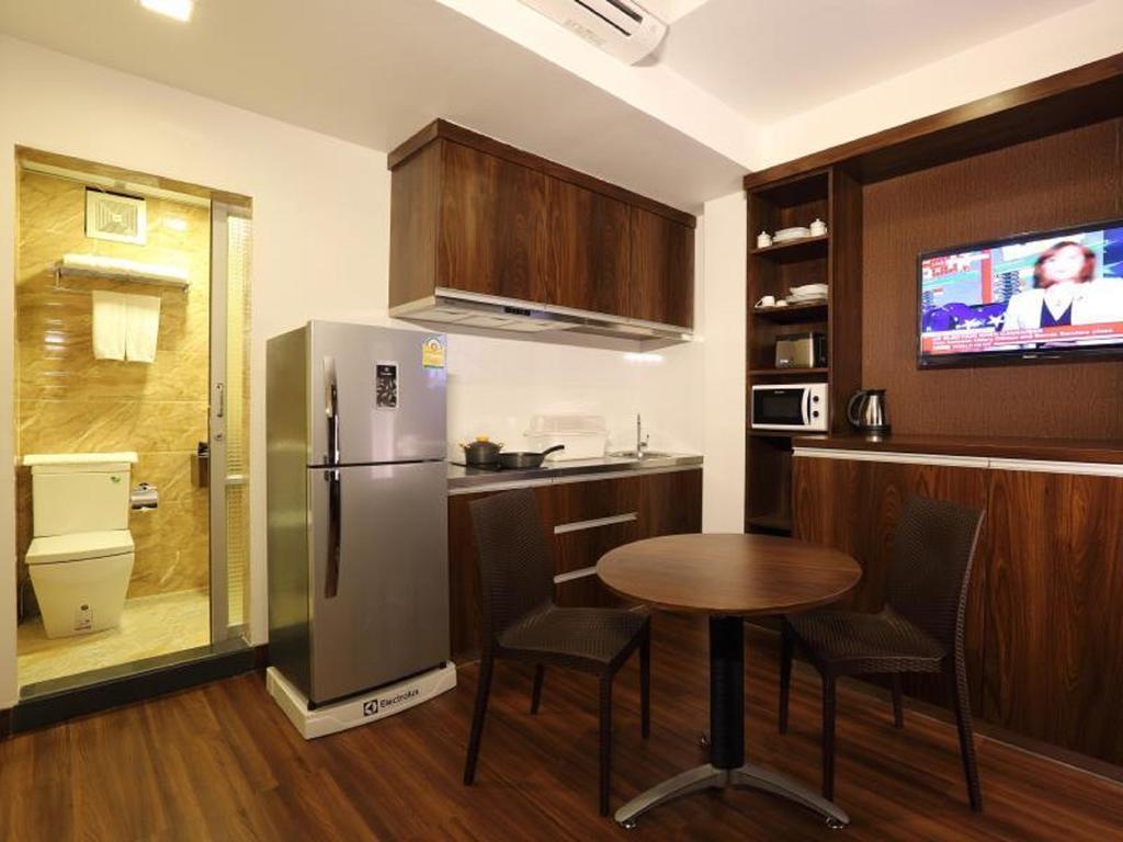 Clover Suites Royal Lake Γιανγκόν Εξωτερικό φωτογραφία