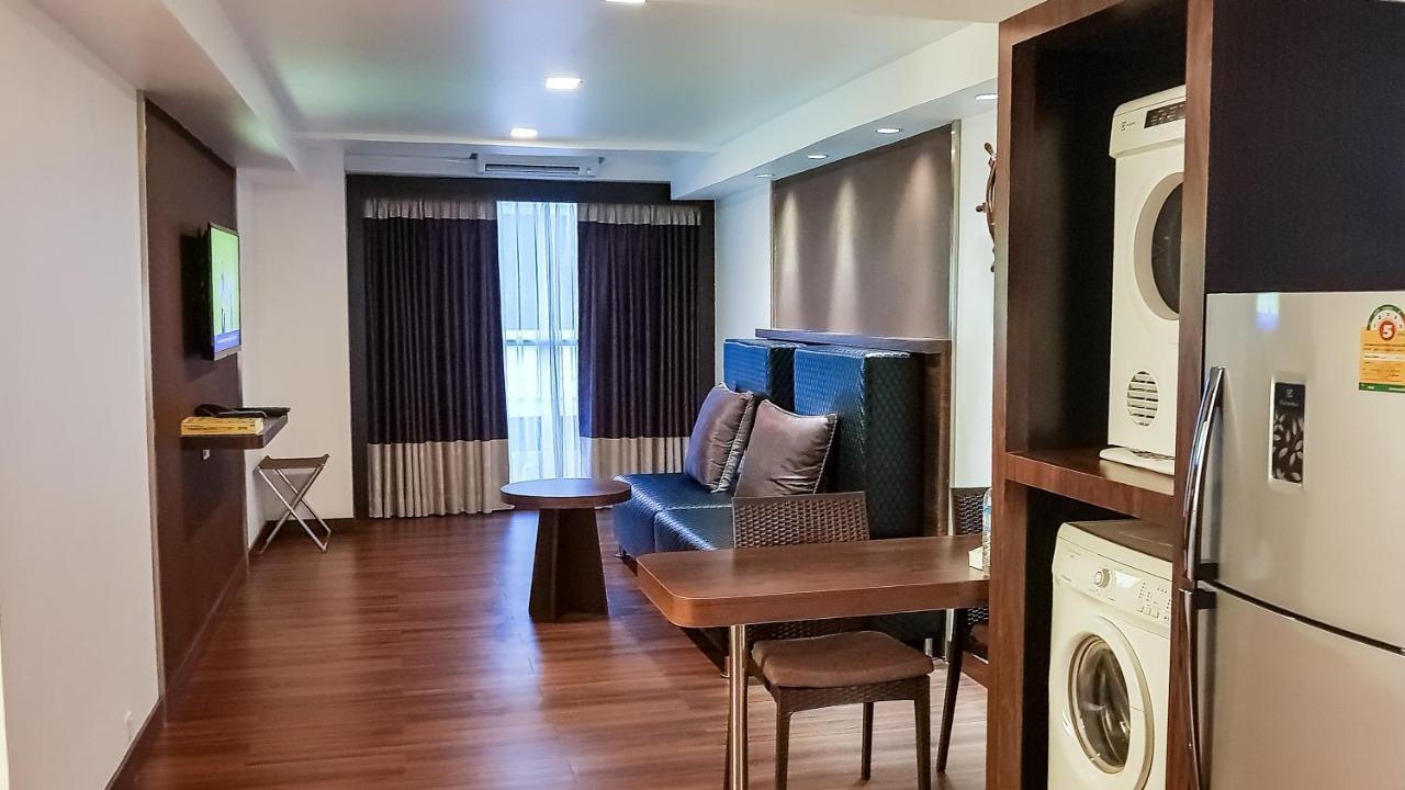 Clover Suites Royal Lake Γιανγκόν Εξωτερικό φωτογραφία