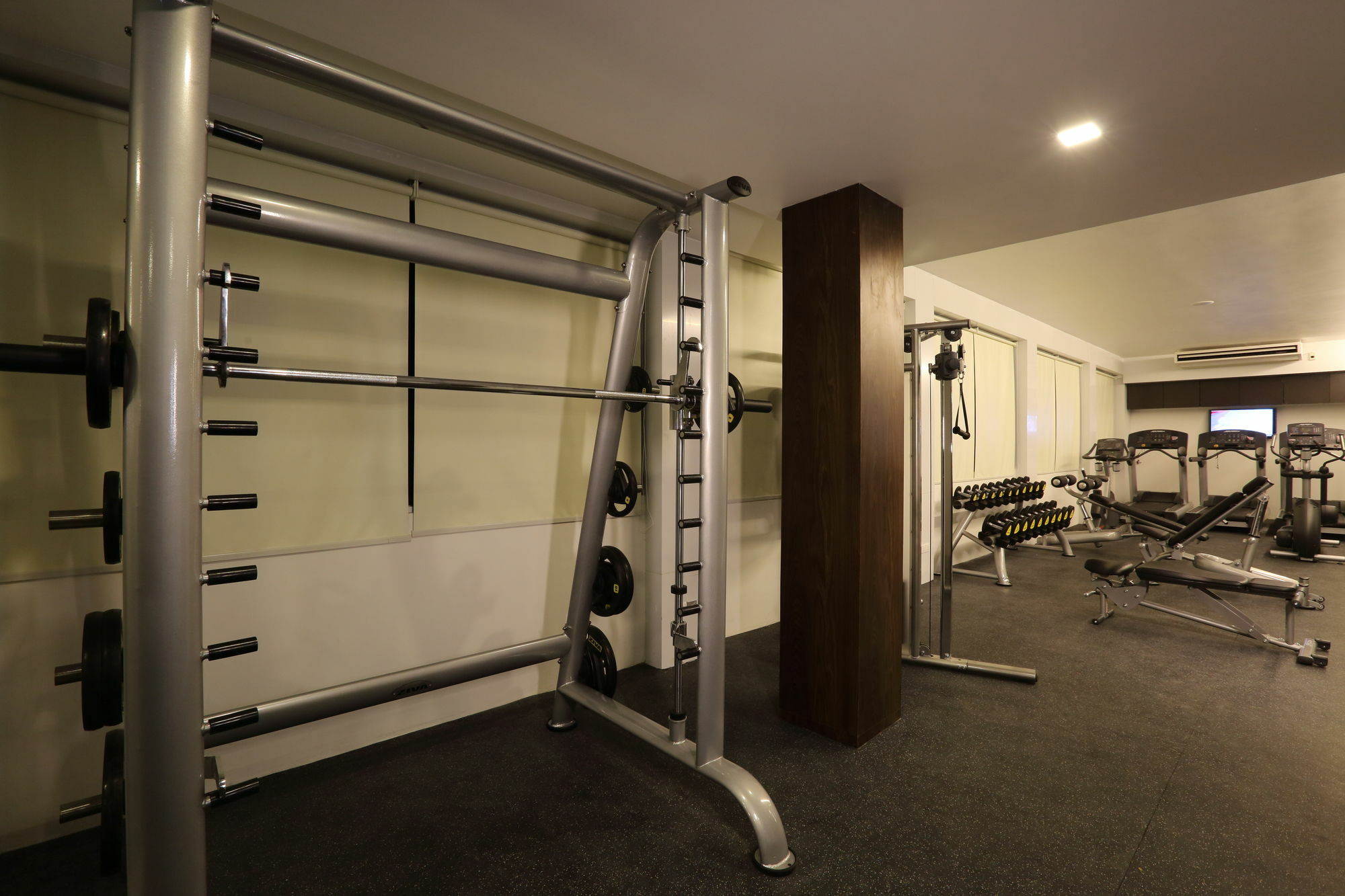 Clover Suites Royal Lake Γιανγκόν Εξωτερικό φωτογραφία